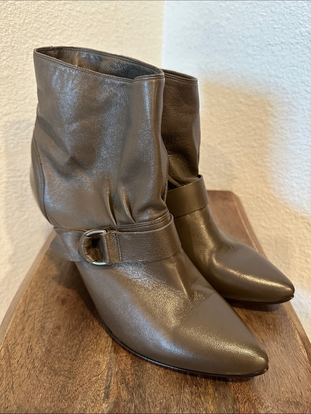 Sigerson Morrison Leather Ankle Boots size 10 B